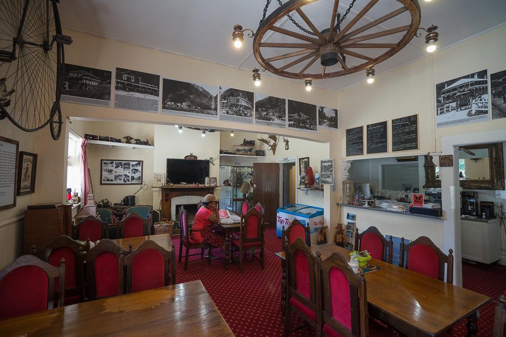Otira Stagecoach Hotel Exterior photo