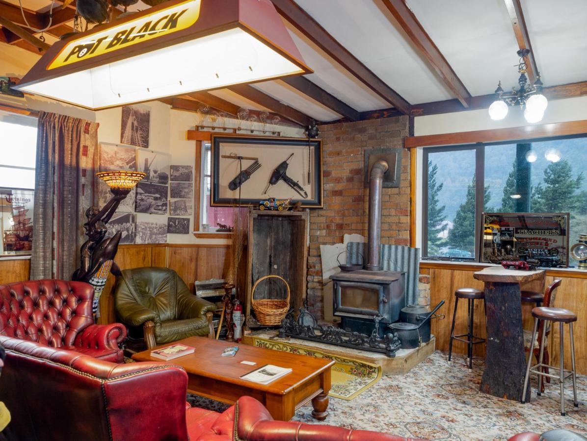 Otira Stagecoach Hotel Exterior photo